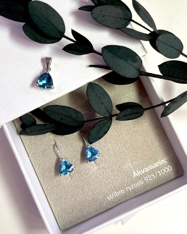 Stejně nádherný jako ten přírodní – ale dostupnější a šetrnější k životnímu prostředí. 💎 Syntetický akvamarín, vytvořený v...